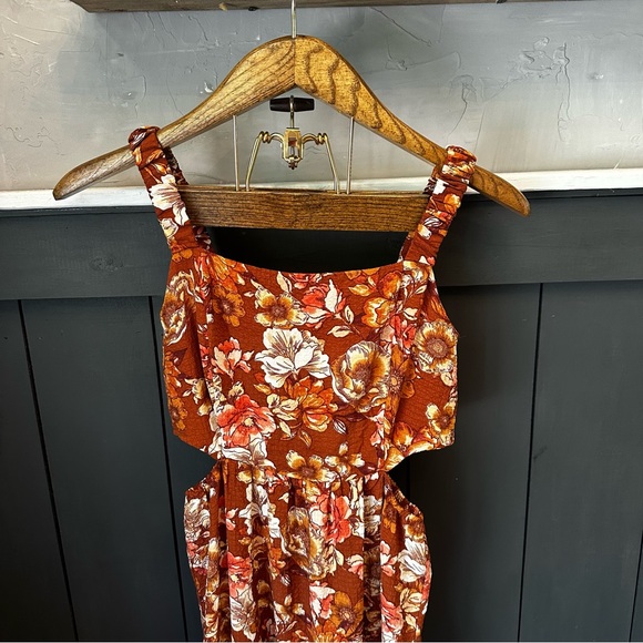Rewind Sleeveless Cutout Maxi Dress Brown Pink Floral size Small - Picture 3 of 13